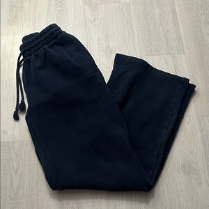 Aritzia TNA Navy Sweatfleece Pants